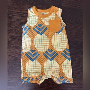 Tea Collection pineapple Baby Romper size 6-9 months